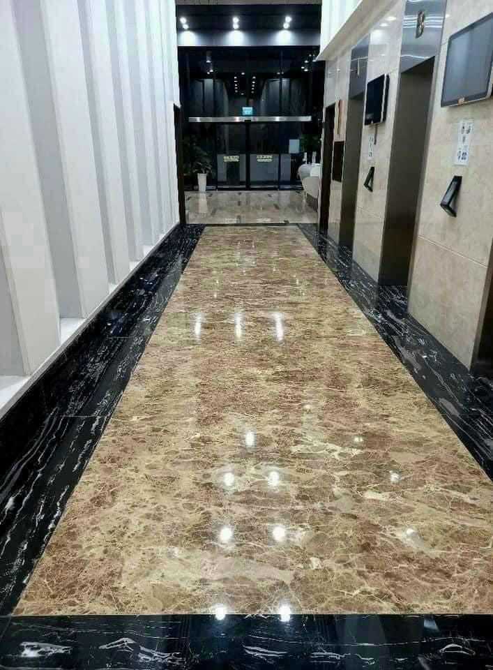 Hình Ảnh Thi Công Đá Granite Nâu Cho Khách Sạn